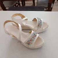 دمپایی رو فرشی دخترونه|کیف، کفش، کمربند|قم, شاه سید علی|دیوار