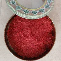 زعفران و پودر زعفران طبیعی
