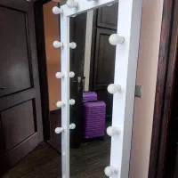 آیینه قدی چراغ دار