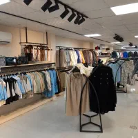 فروشنده خانم