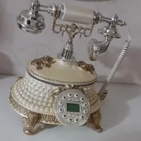 تلفن رومیزی کلاسیک