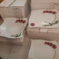 سرویس چینی زرین ۴۰ پارچه در حد نو