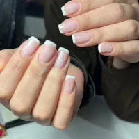 کاشت ناخن فقط ۳۵۰