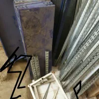 مقداری لوازم کامپیوتر بلندگو لپتاپ وکامپیوتر