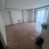فروش آپارتمان ۱۲۴ متری ۲ خوابه در نیاوران