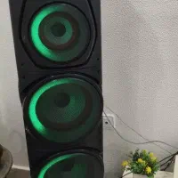 یک جفت اسپیکر فوق حرفه ایaiwa دارای رقص نور