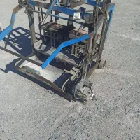 بلوک زن و دستگاه تولید آبرو