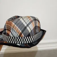 کلاه بچگانه|کفش و لباس بچه|پاکدشت, پاکدشت (مامازند)|دیوار