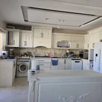 آپارتمان۱۵۰مترطبقه چهارم جلال ال احمد۴۴بدون مالک