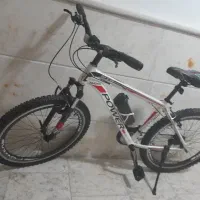 دوچرخه ۲۶ سفید بدنه آلومینیوم