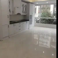 115مترکیلیدنخورده قابل تبدیل آلاله شرقی