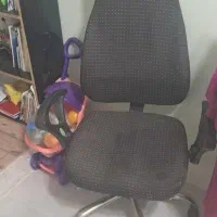 ۲ تا صندلی اداری