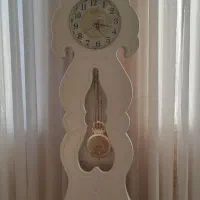 ساعت ایستاده سفید در حد نو