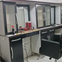 تجهیزات آرایشگاهی|آرایشگاه و سالن‌های زیبایی|اردکان, |دیوار