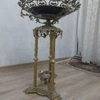 میوه خری ایستاده