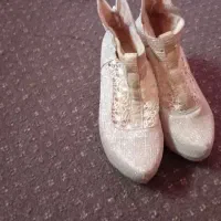 4عددساپورت نونو ب دلیل جمع کردن مغازه ب فروش میرسد