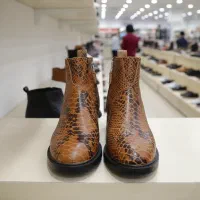 نیم بوت چرم طبیعی دست دوز زیر قیمت|کیف، کفش، کمربند|تهران, گیشا|دیوار