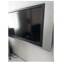 تلویزیون ۴۳ اینچ ایکس ویژن با متعلقات و کارتن