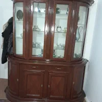 بوفه دو طبقه بسیار شیک از جنس گردو