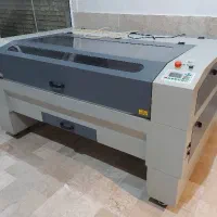 خدمات لیزر و نگین