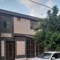 ساختمان مسکونی در یک طبقه و همکف