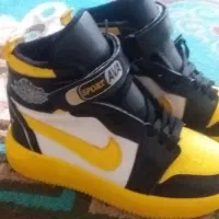 کفش اسپرت سایز۳۲ قیمت ۲۵۰