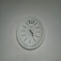 ساعت دیواری تمیز کارکرده سالم|ساعت دیواری و تزئینی|مشهد, بهمن|دیوار