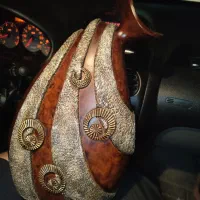 گلدان|کلکسیون اشیاء عتیقه|تهران, فلسطین (میدان انقلاب)|دیوار