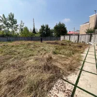 فروش زمین ۶۵۰ متری به همراه بنای ۵۰ متری نوساز