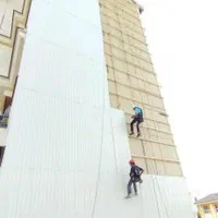 کاردر ارتفاع نماشویی عایق نانو نقاشی پیچ و رولپلاک|خدمات پیشه و مهارت|رشت, بلوار گیلان|دیوار