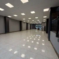 ملک تجاری 560 متر کف 220 متر بالکن رهن و اجاره