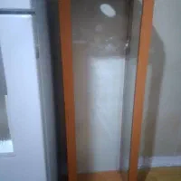 ویترین شیشه ای