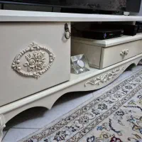 میز تلویزیون کرم زنگ