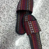 دمپایی سنتی|کیف، کفش، کمربند|قم, منبع آب|دیوار