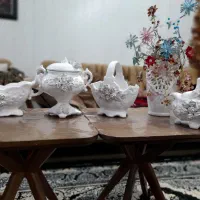 سرویس پذیرایی۴تیکه همراه گلدان وگل