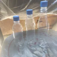 بطری با درب به تعداد زیاد