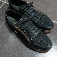 کفش گوچی وفندی|کیف، کفش، کمربند|عباسآباد, |دیوار