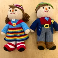 عروسک بافتنی با نخ خارجی بافته شده