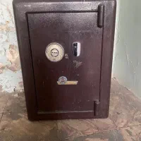 گاوصندوق قدیمی ۵۰ ساله ۲۰۰ کیلیویی