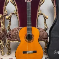 گیتار یاماها C70