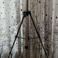 سه پایه دوربین