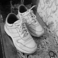 انگشتراولی ودومی سایز۴۰به۴۱هم میان۲تادیگه۳۸جفتی۴۰۰