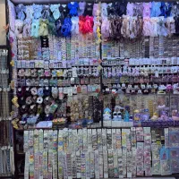 فروشنده خانم