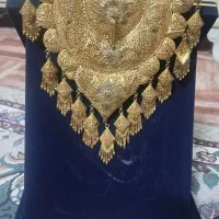 سنجاق سینه بزرگ طرح طلا