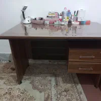 میز تحریر در حد نو دوماه استفاده شده|میز تحریر و کامپیوتر|فلاورجان, |دیوار