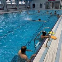 استخدام نیروی خدماتی (کفشدار) آقا در استخر