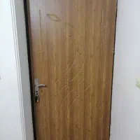 درب ورودی آپارتمان بهمراه حفاظ|مصالح و تجهیزات ساختمان|مهدی شهر, |دیوار