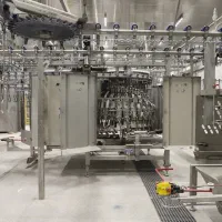 لیسانس بازرگانی و مدیر فروش