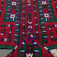 زی استین بچگانه با لباس چرخی