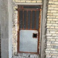 درب اهنی و چهار چوب